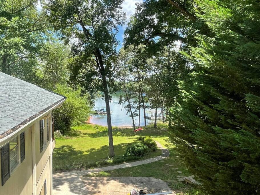Cozy, Lake Lanier Property With Amazing Views Dawsonville Exterior foto