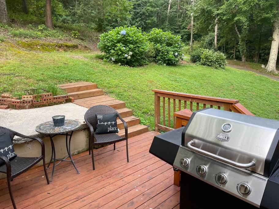 Cozy, Lake Lanier Property With Amazing Views Dawsonville Exterior foto