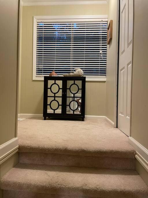 Cozy, Lake Lanier Property With Amazing Views Dawsonville Exterior foto